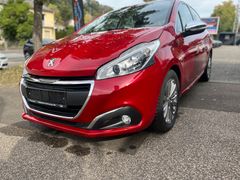 PEUGEOT 208 Allure